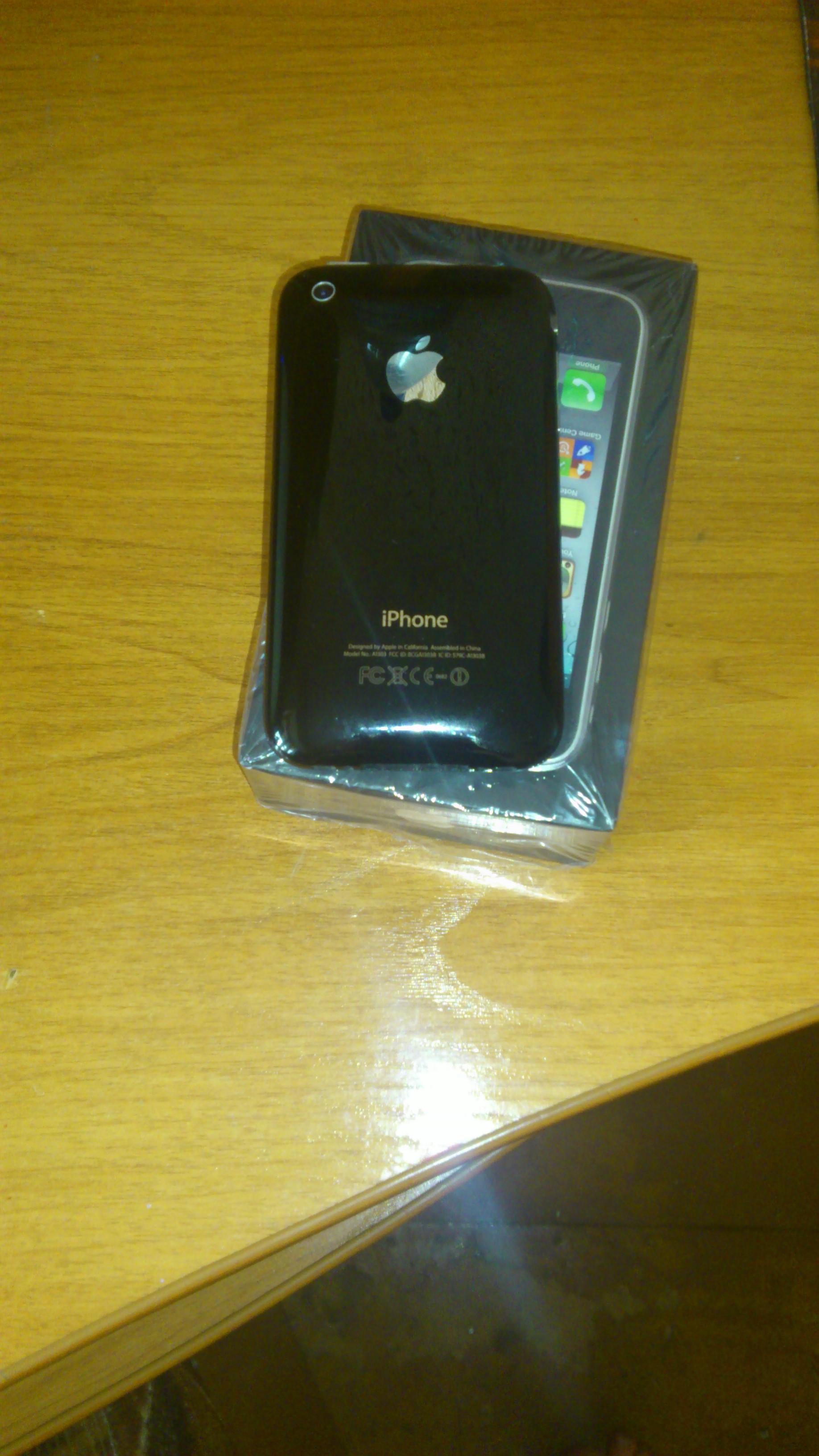 Фото - Продаю IPhone 3GS,black, 8GB оригинальный