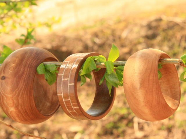 Фото - украшения HAND MADE из натуральных материалов (дерево, лен)
