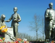Мемориальное кладбище на пасху