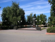 Памятник Бирюзову С.С.