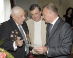 Скопинскому ветерану вручили утраченную боевую награду